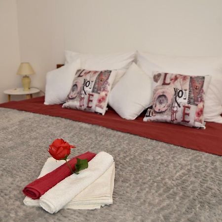 Apartment Antonio Zara Esterno foto
