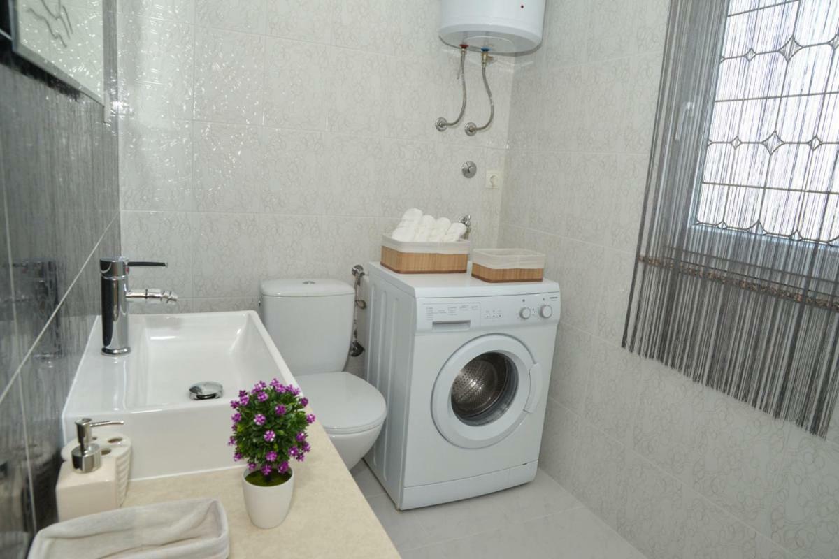 Apartment Antonio Zara Esterno foto