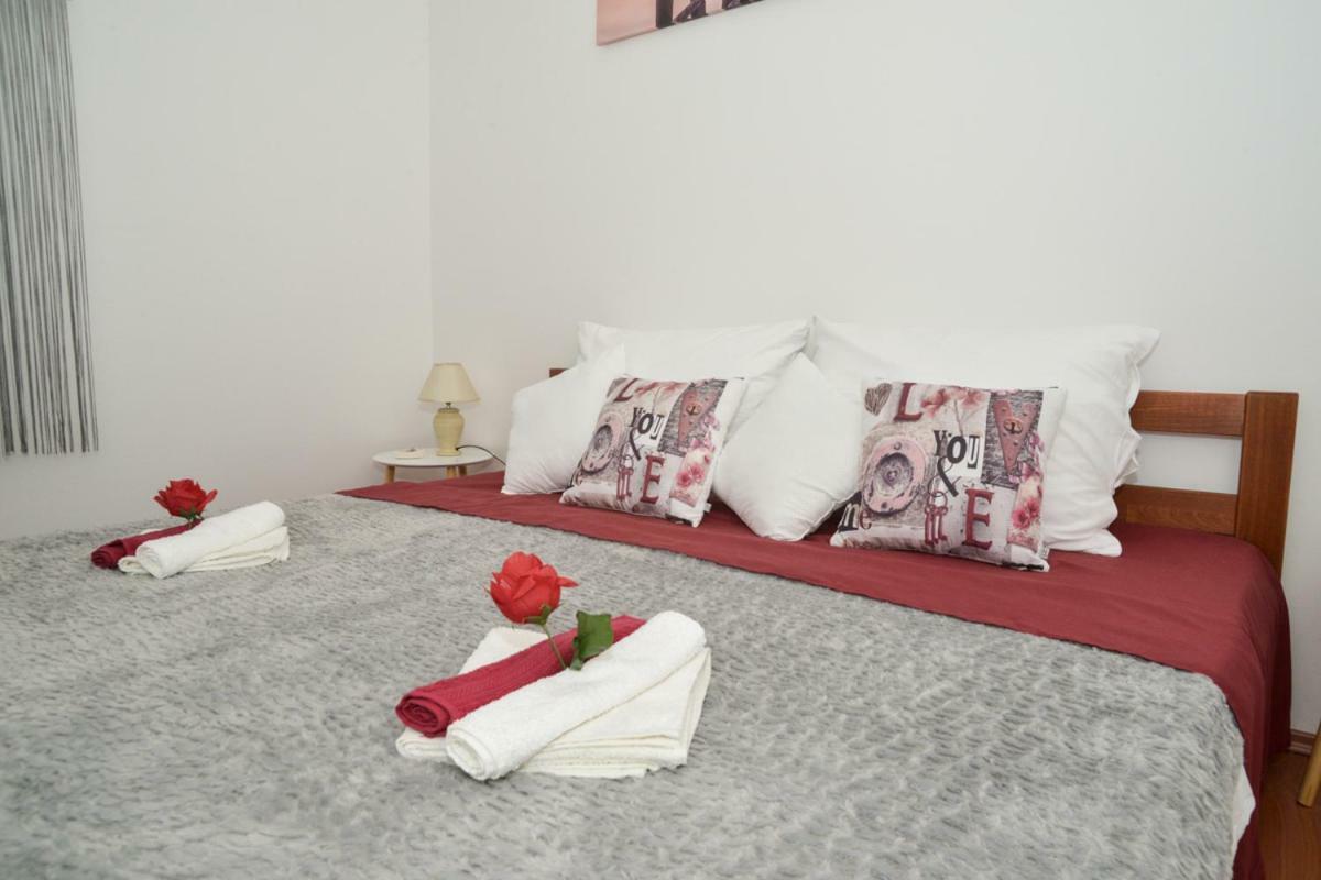 Apartment Antonio Zara Esterno foto